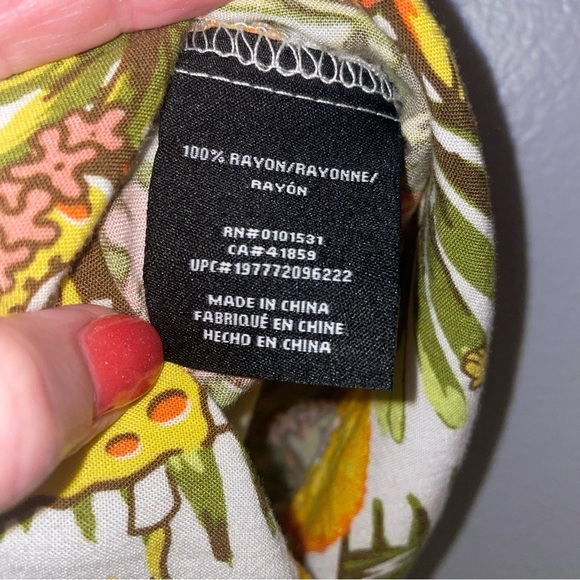 Sponge Bob Square Pants Hawaiian Tropical Button Down Shirt Sz Youth Small - Picture 5 of 5